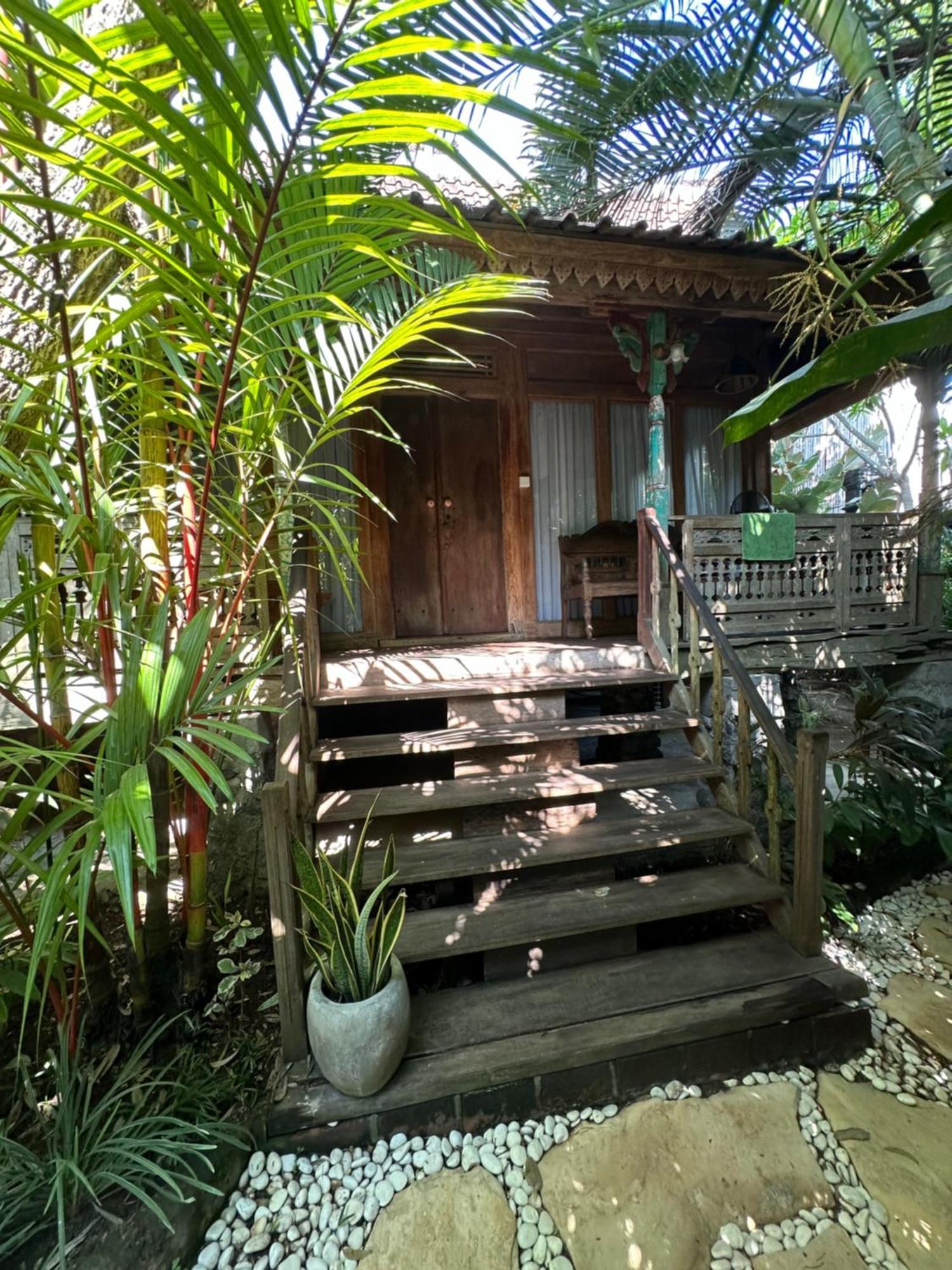 Umakayu Joglo Villa Canggu - Boutique Hotel Esterno foto