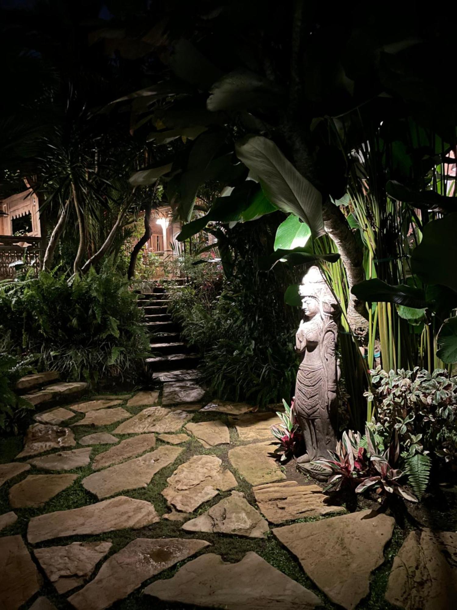 Umakayu Joglo Villa Canggu - Boutique Hotel Esterno foto